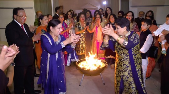 ローリー 焚き火